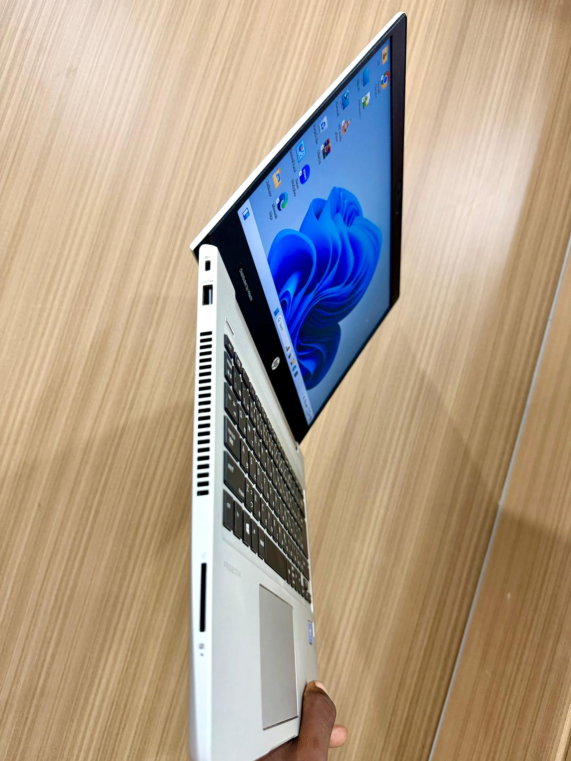 HP MT 22 (13 INCHES LAPTOP) - RAM 8 - SSD 512