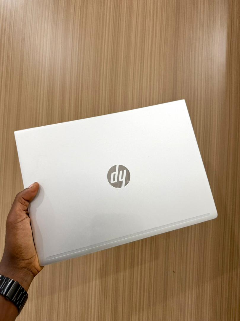HP MT 22 (13 INCHES LAPTOP) - RAM 8 - SSD 512