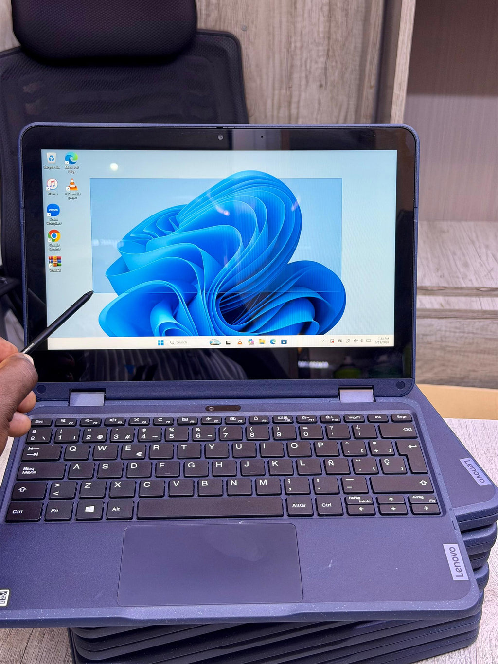 LENOVO 500W GEN 3 RAN 4 SSD 128