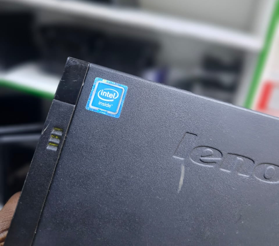 LENOVO - THINKCENTRE MINI PC  - RAM 4 - SSD 128
